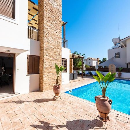 Villa Iris By Ezoria Villas Αγία Νάπα Εξωτερικό φωτογραφία