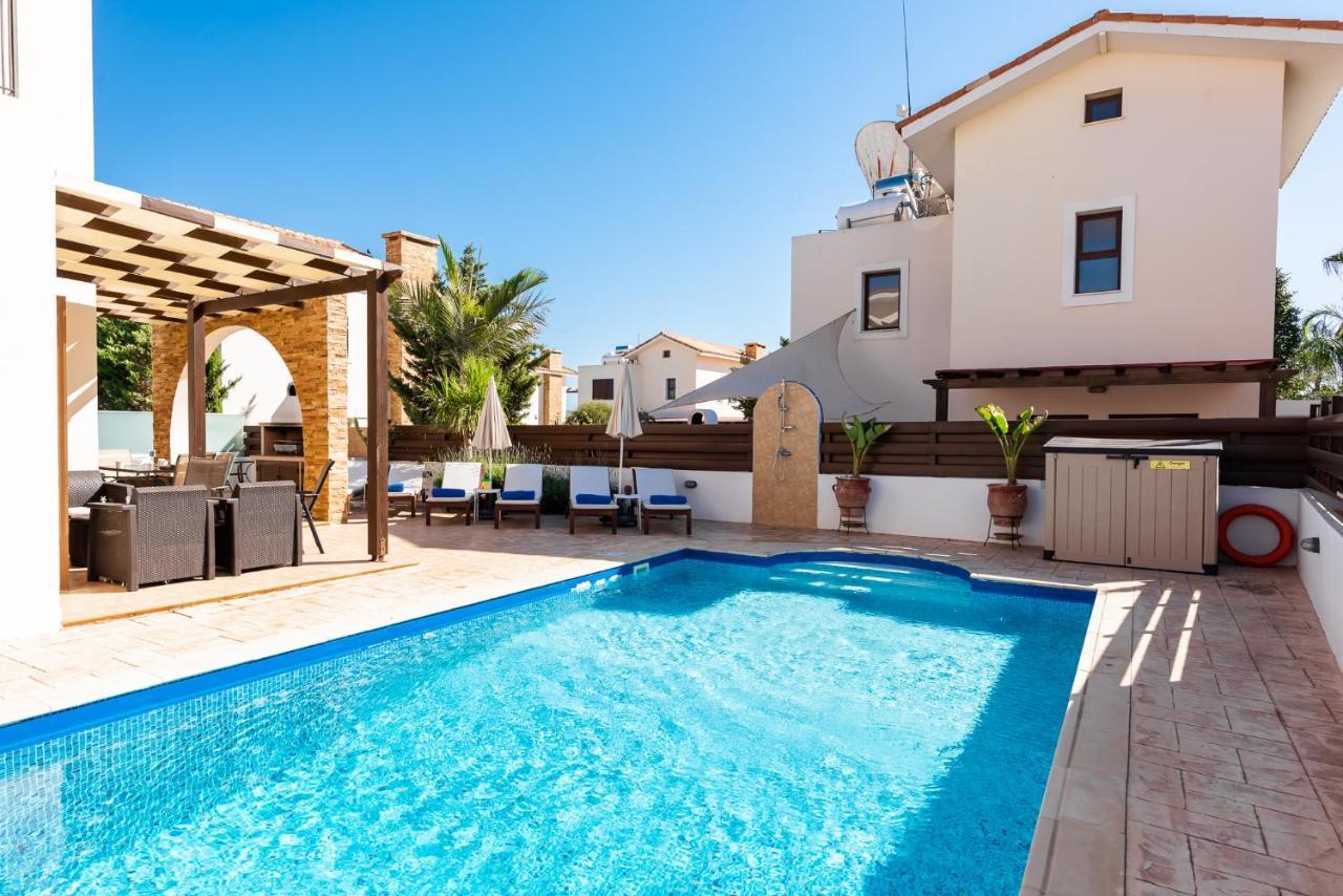 Villa Iris By Ezoria Villas Αγία Νάπα Εξωτερικό φωτογραφία