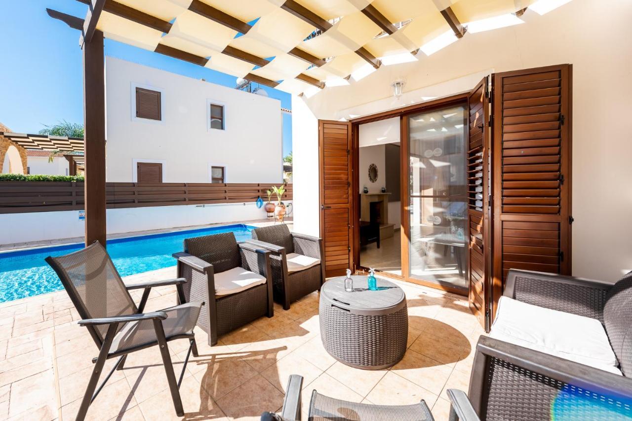 Villa Iris By Ezoria Villas Αγία Νάπα Εξωτερικό φωτογραφία